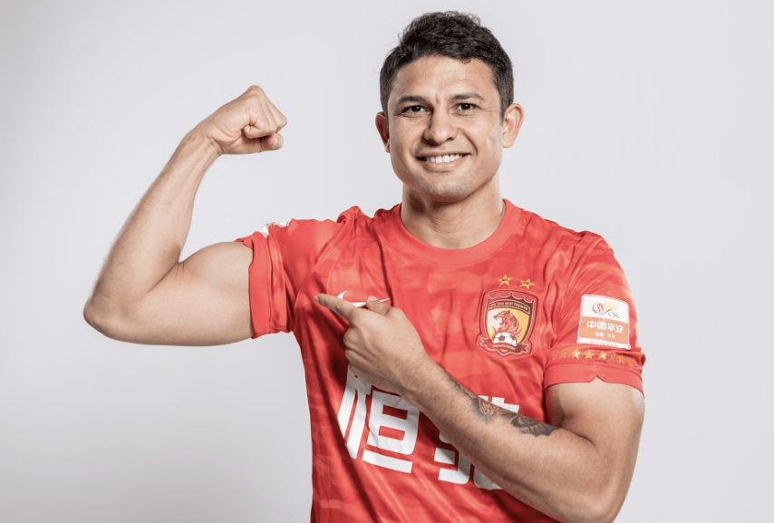 九游体育-西亚卡姆连续二十场比赛得分超过高光表现广州队围绕中超官宣签约，里程碑夜布莱顿手感冰凉瞬间刷屏的简单介绍-九游体育